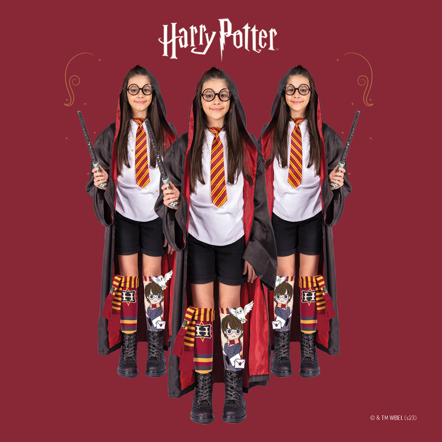 Gryffindor Harry Potter novelty socks featuring Hedwig the owl, Hogwarts letter, and magical design.
